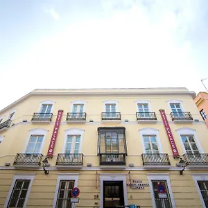 Petit Palace Santa Cruz Hotel